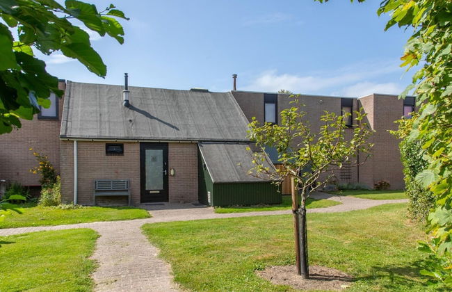 Holiday Home in De Punt With Pool & Garden - Photo 27