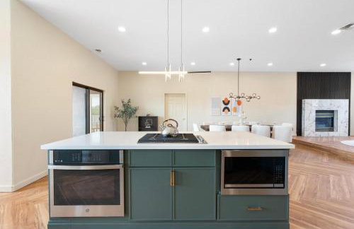 Luxury 5BR Cottonwood Retreat with Pool and Panoramic Views - Foto 15