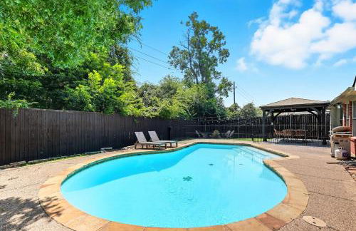 The Blue Holly - Bright & Spacious with a Pool - Foto 35