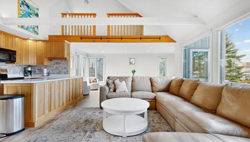 Salty Dolphin by Bayley Vacation Rentals - Foto 3