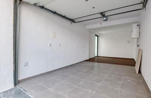 Vita Portucale ! Chic Luxe Villa with Saltwater Pool - Foto 27