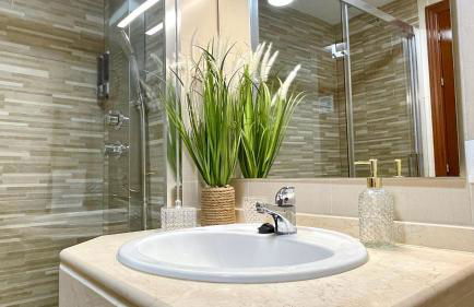 Confort a un paso del Casco Histórico, parking gratis en el mismo edificio - Foto 17