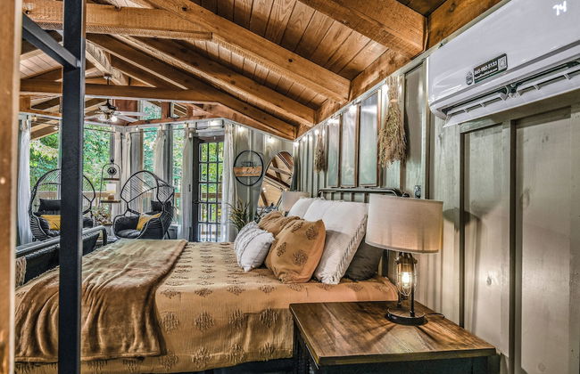 Light'n Bug Bungalow - Photo 4