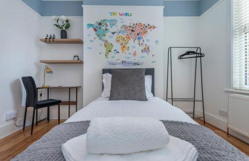 Whole House Sleeps 6 Garden Workspace Waterloo in 20 mins - Foto 10