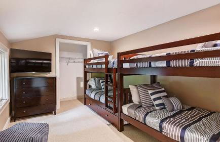 Lakefront w/ Private Dock + Hot Tub Pontoon Rental Butler Bliss by Avantstay - Foto 56