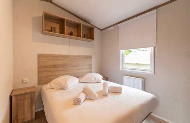 Chalet in De Haan Near Sandy Beaches - Photo 2