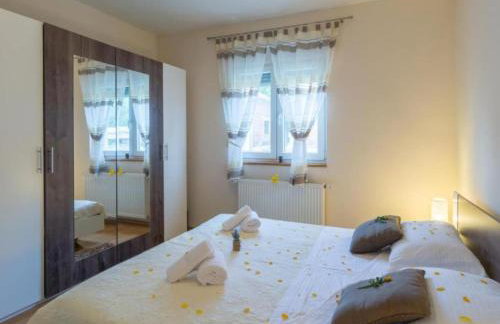 Six Bedroom Holiday House With Pool - Foto 5