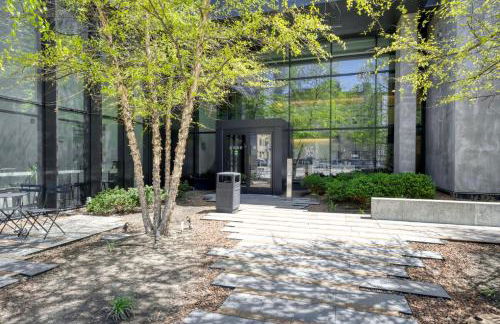 W Loop Studio w Deck Pool Gym 3 blocks to L CHI-644 - Foto 44