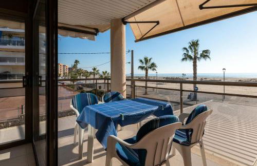 AT118 Front view beach, pool, airco, wifi, parking - Foto 1