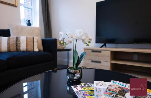 Hook Three Bed Flat Parking - Photo 4