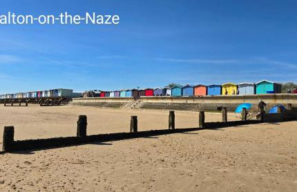 The Blue Lagoon 2 bedroom lodge with hot tub - Foto 58