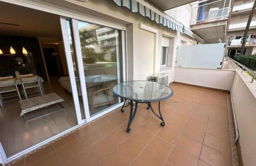 Apartamento con parking y piscina comunitaria AV-42 - Foto 19