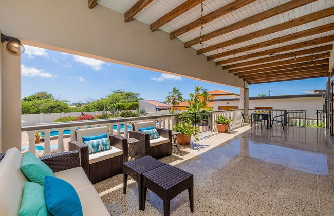 Spacious 4BR Villa Private Pool Cozy Location - Photo 40