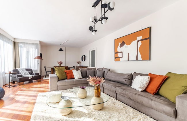 Spacious Flat w Balcony 3 min to Bagdat Ave - Foto 2