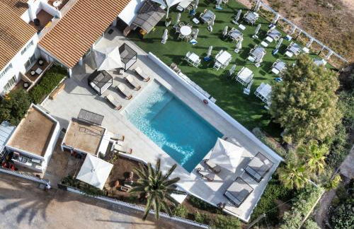 Apartamentos Es Caló - Photo 9