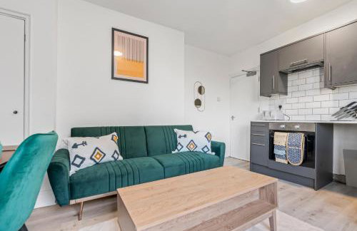 Contractor Stay - Newport Sleeps 5 with Wi-Fi - Foto 20