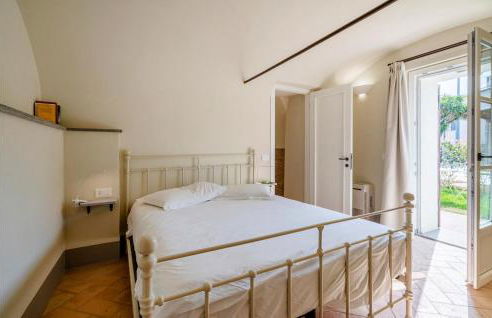 Nice Apartment In Bastia Di Albenga - Foto 12