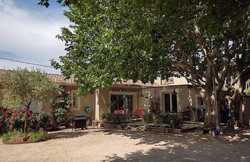 Le Mas des Cigales avec parc et grande piscine - Foto 32