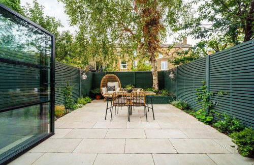 Cozy 2 Bedroom garden flat - Foto 12