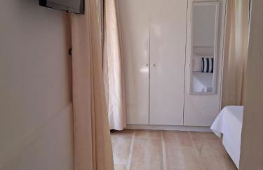 Albert's Place - Photo 13