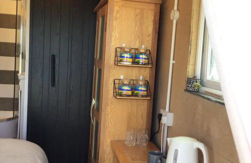 Small self contained room - Foto 9