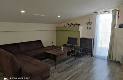 Σοφίτα Καλλύνω - Foto 1