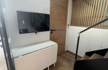 Magnifique Studio duplex,150 mt de la plage et centre ville,clime,wifi - Foto 3