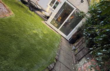 Cozy Cottage Coventry self check-in after 3pm, Pets Friendly - Foto 3