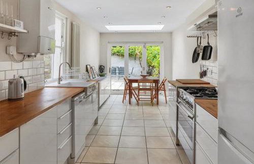 Cosy 3BR with Garden in Herne Hill, Zone 2 - Foto 8