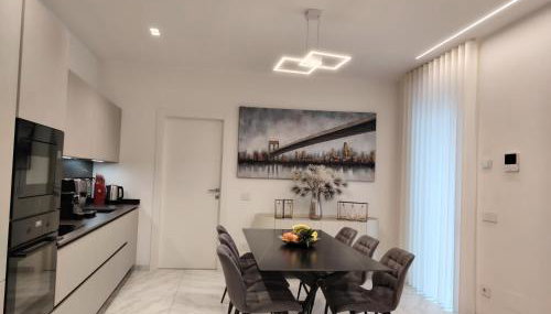 Holiday Home Varese- Family & Group stay with private parking - Foto 3