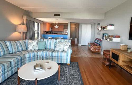 Villa A-1 Ground Floor Beach Front w Pool - Foto 3