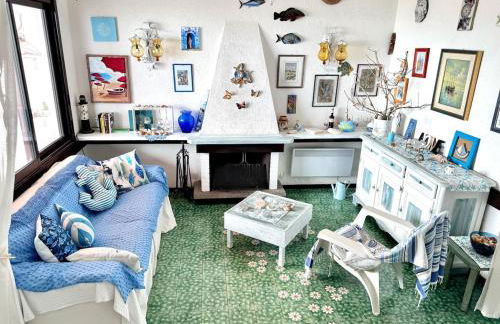 la farfalla blu sul mare - Foto 18