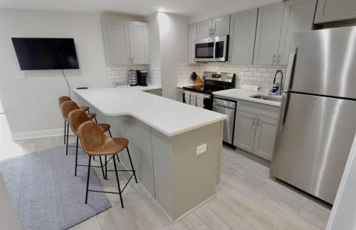 Darling Apartment in Capitol Hill - TWO min to Metro - Foto 5