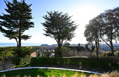 The Hideout - private luxury cabin near the sea with garden area, sea views and parking - Foto 27