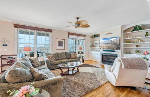 Lake Lookout - Private Home with lake views & Game room - Foto 10