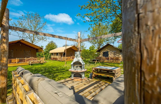 Modern Chalet With a Fireplace in a Holiday Park - Foto 43