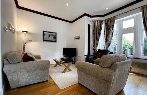 6 Shanklin Manor - family friendly apartment in Shanklin Old Village - Photo 2