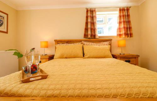 Little Acorns - Photo 18