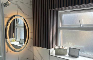 The Anchorage - sea views and beach on doorstep - Photo 15