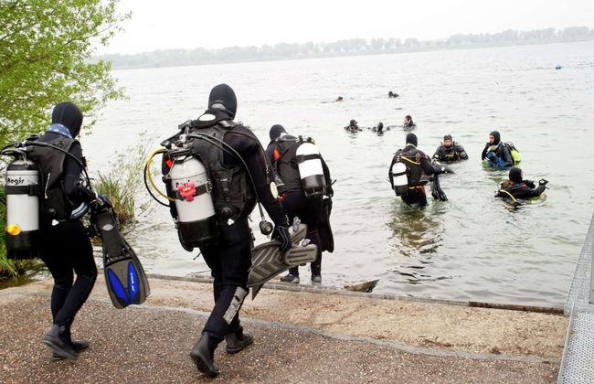 Tail-wagging Lake Escape - Photo 12