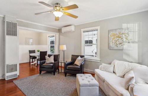 Charming Eugene Retreat Private Hot Tub and Yard! - Photo 4