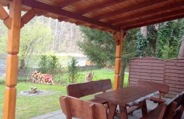 Urokliwy Domek nad Brzegiem Jeziora - Foto 27