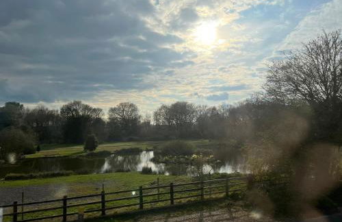 Modern upside down property with hot tub - Foto 14
