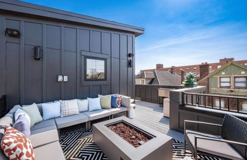 Rooftop Patio, Hot Tub and Games City Escape - Foto 65