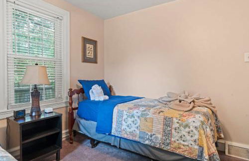 Stay At Our Tasteful, Private, & Elegant Abode - Foto 20