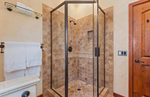 Blue Ocean View Retreat - Minutes to Beach - Photo 14