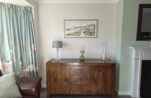 Alverstoke Manor - family home with pool table - Photo 16