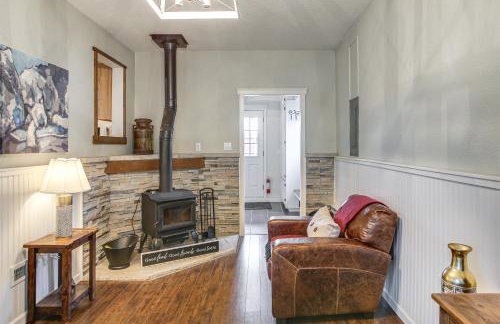 3 Mi to Coeur dAlene Lake! Cozy Mtn-Town Getaway - Foto 3