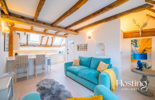 Stable Annex Bisham - Vibrant 1 Bed With Parking - Photo 2