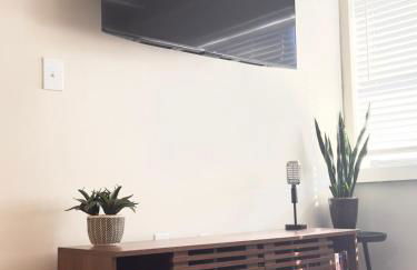 Above All-d'town, parking, gym, cruise, walkable - Foto 3